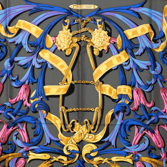 Pre-Loved Hermes Le Mors A La Conetable Silk Scarf 90 - Picture 2 of 9